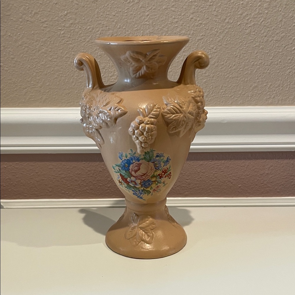 Elegant Tan Floral Vase
